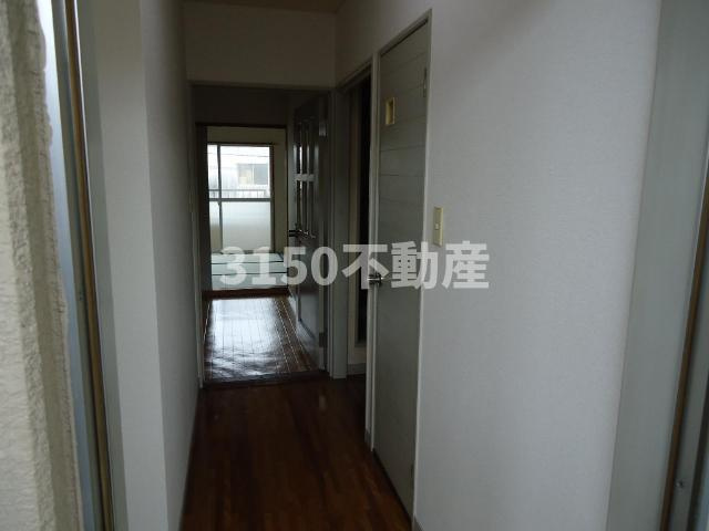 コミュニティタウン８９の内装|廊下