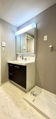 【独立洗面台】 | メゾンナカムラ