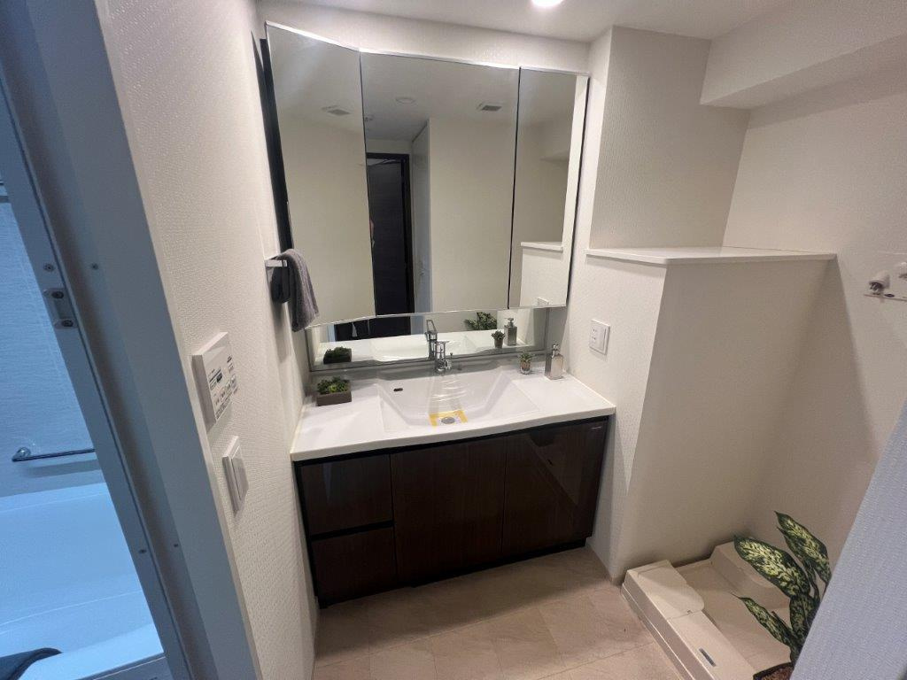 Nステージ東小金井の洗面所|別部屋の写真です