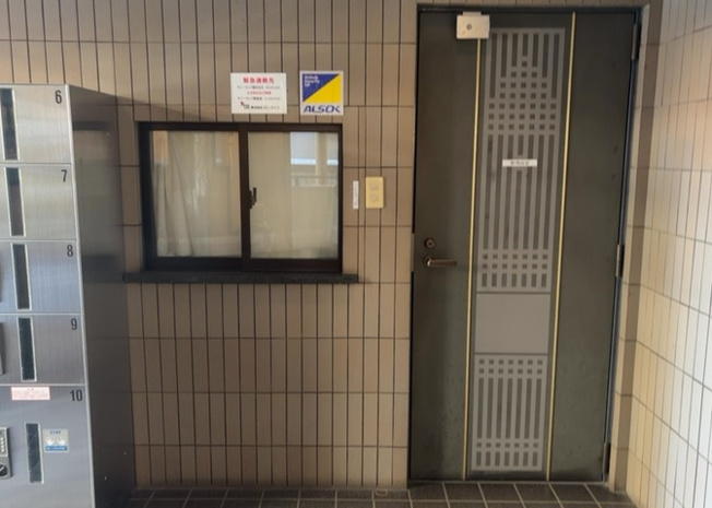 【受付】 | ダイアパレス相模原Ⅲ | 受付はマンションコンシェルジュがいる場合もあれば、管理人が滞在する小部屋を総称して呼ぶことがあります。主にエントランスに設置されていることから、防犯面でも期待ができます。防犯設備がない場合はより安心！