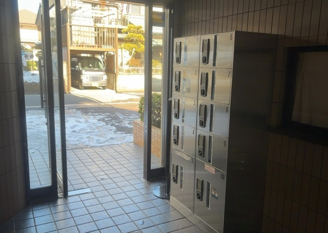 【内装】 | ダイアパレス相模原Ⅲ | 共用部分は、一棟の建物に住む区分所有者全員が共同で所有するとし、共用部分の管理、補修などは、区分所有者で形成される管理組合が行います。個人の判断で勝手に変更することはできませんので覚えておきましょう。