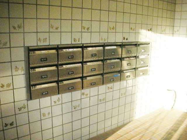 ファミール安倉のロビー