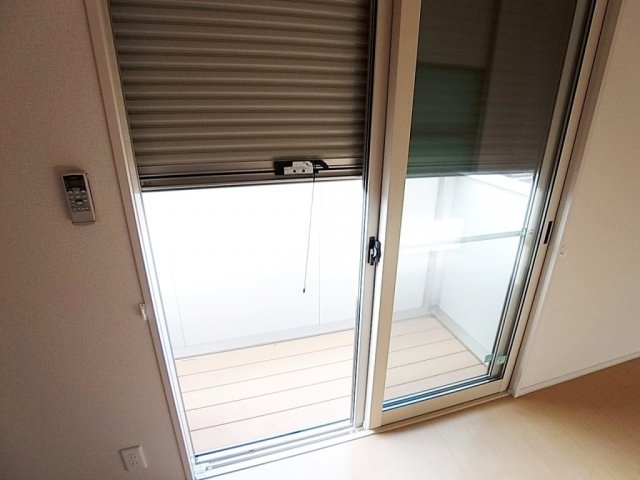 クレールメゾンのその他|シャッター雨戸を完備してます