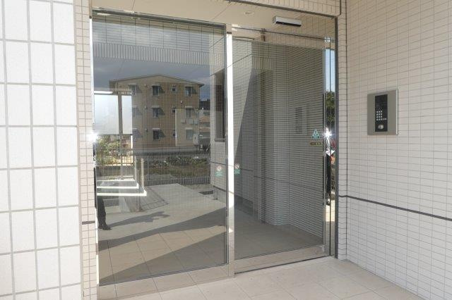 ショコラのエントランス|オートロック