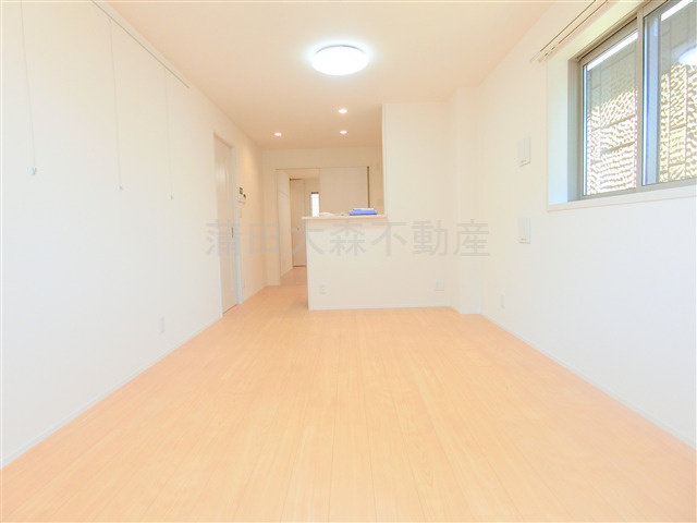 スカイハイム仲六郷の居間・リビング