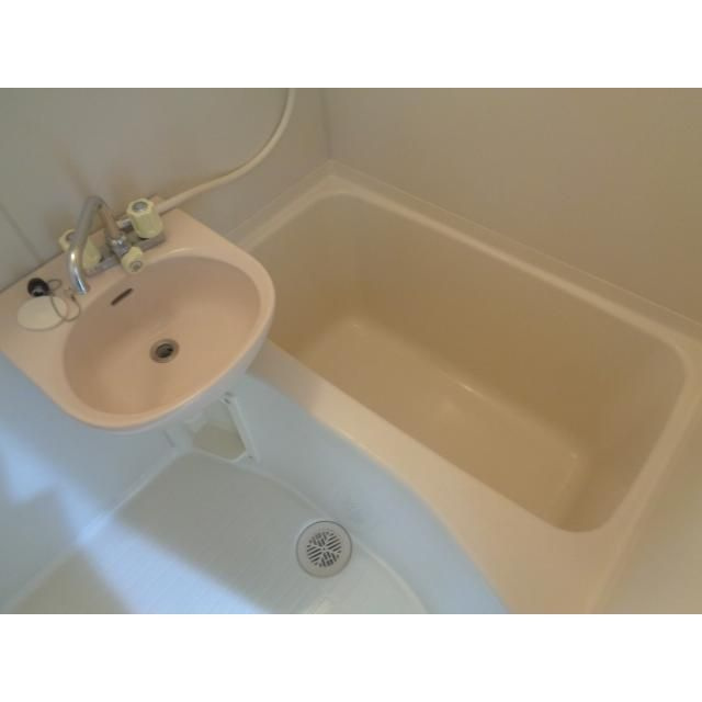 カメリア・Ｋの浴室