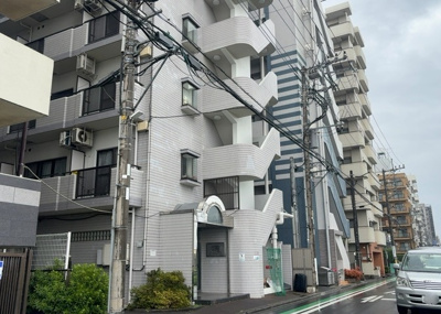 【外観】 | ライオンズマンション相模原第８ | マンションの外観は非常に重要なポイントです！外観の善し悪しは資産価値に大きな影響を与えます。外観のいいマンションを購入することで、高値で売却がしやすく、買い手が見つかりやすいというメリットがあります。