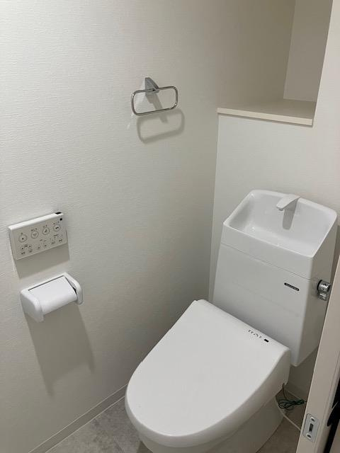 呉市本通２丁目の賃貸マンションのトイレ