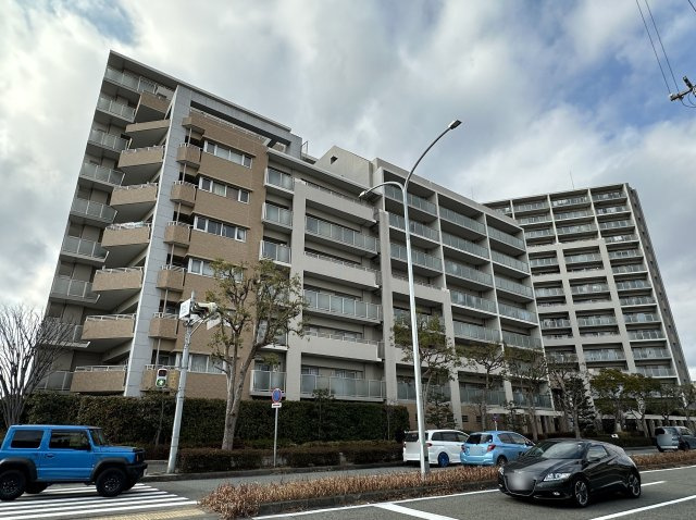 グラスアリーナ西神中央の外観