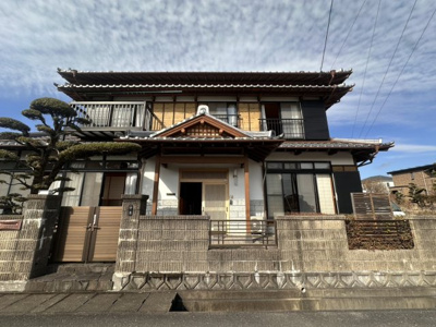 【外観】 | 沖田町　７DK　中古住宅