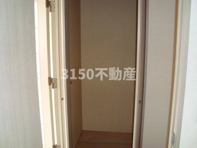 エクセルハイム１０の内装|廊下収納