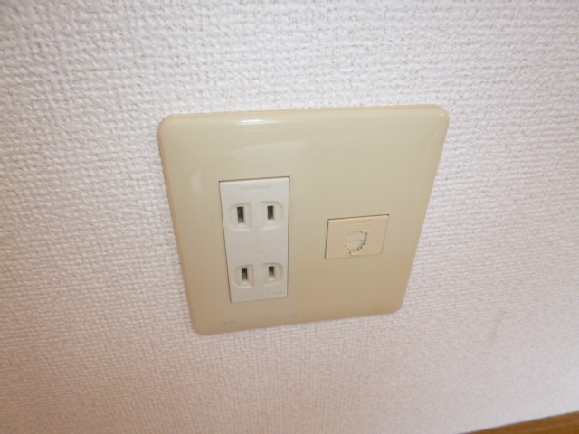 エルディム白楽の設備|電話モジュラー