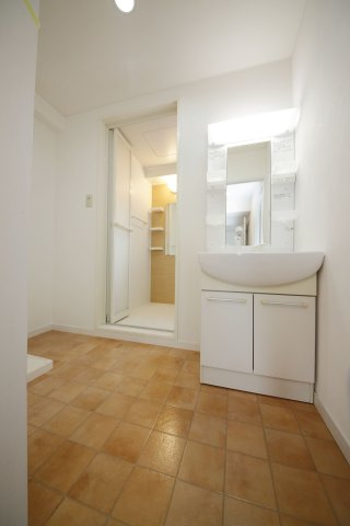 ピボットマンション生路の洗面所