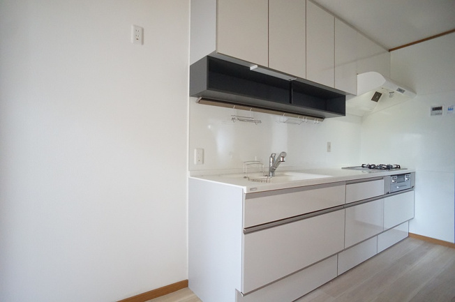 【キッチン】 | 東大阪市荒川3丁目 | 【リフォーム前画像】システムキッチン☆3口ガスコンロ☆