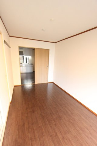 メゾン・ジュンの居間・リビング