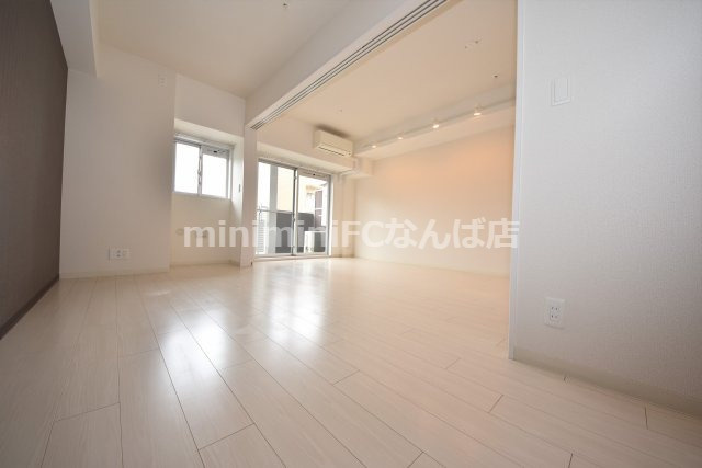 プレサンスNEO心斎橋の寝室