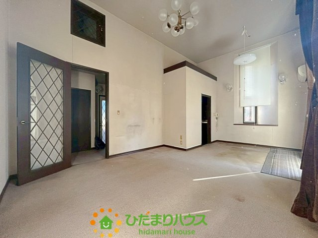 久喜市久喜東５丁目　中古一戸建て　の居間・リビング