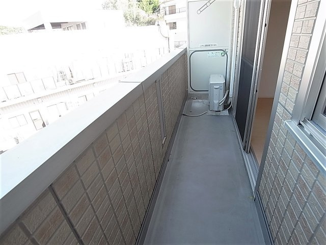 オブ・ヴィラージュのバルコニー|日当たりの良いバルコニー