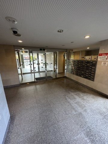 ダイアパレス柏木四季の杜陽だまり館のエントランス