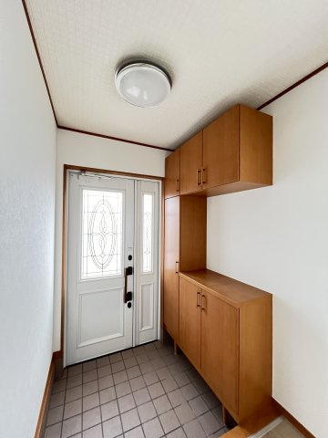 大和郡山市池沢町　の玄関|明るい内玄関