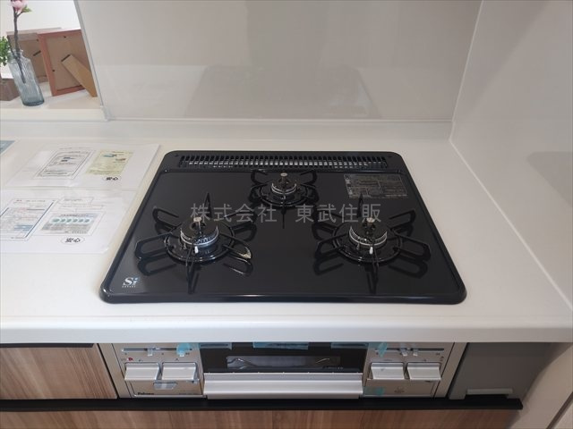 【キッチン】 | 比企郡鳩山町松ヶ丘１丁目　全１棟 | キッチン