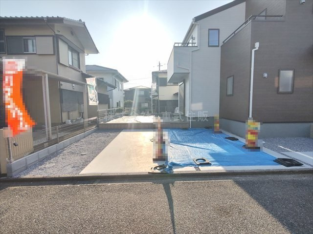 【駐車場】 | 比企郡鳩山町松ヶ丘１丁目　全１棟 | 並列3台駐車可能です