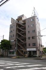 ホエールマンションの画像