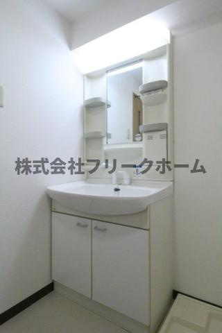 武蔵野市吉祥寺本町１丁目の賃貸マンションの洗面所