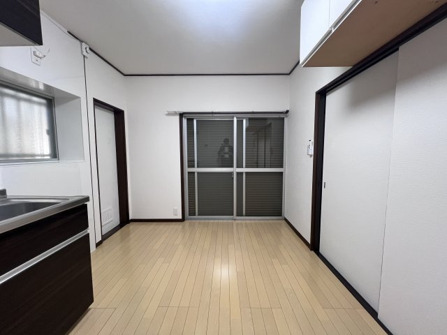 鈴蘭台北町7丁目戸建の居間・リビング