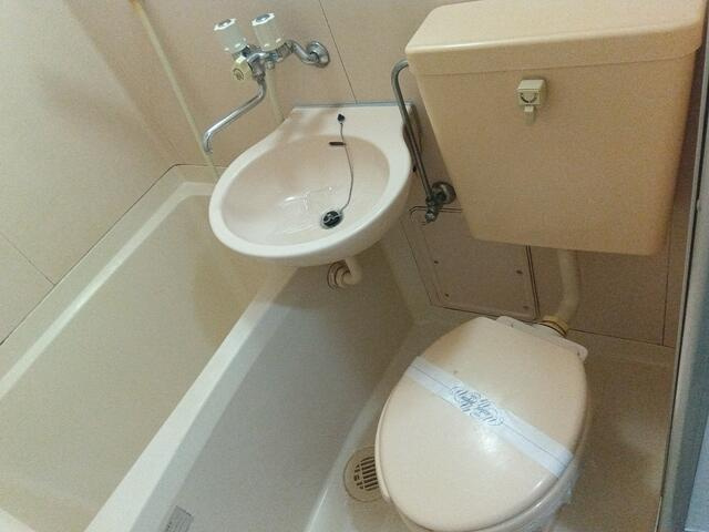 カレッジハウスⅤの浴室