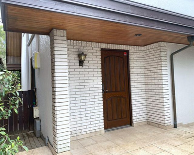 【エントランス】 | 等々力８丁目戸建一部（１階一部・２階・３階ロフト）