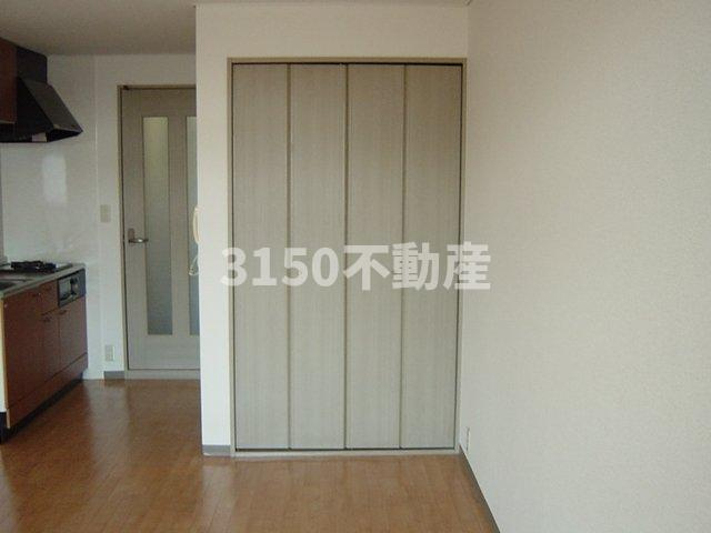 プチコートの収納|収納（イメージ）