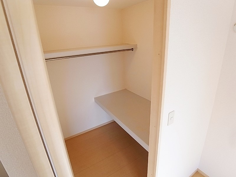 ラプロヴァンスの収納|大容量ウォークインクローゼット完備