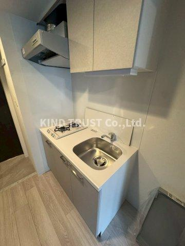 エスリードレジデンス　ザ・グラン　梅田イーストのキッチン|コンパクトなキッチンで掃除もラクラク