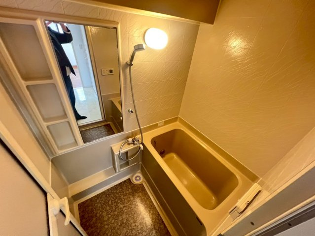 松戸市根本の賃貸マンションの浴室