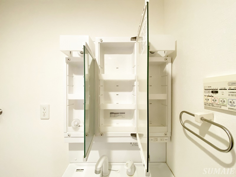 UPWARDの収納|洗面台の収納スペースです☆