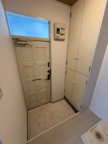 サンライズ塚田の玄関