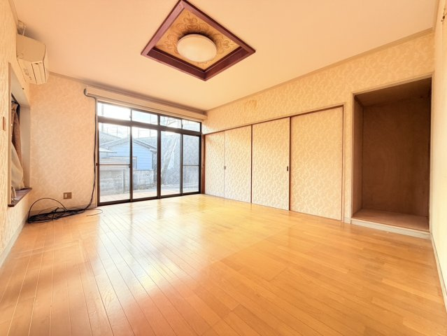 日立市川尻町中古住宅の洋室