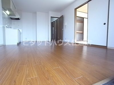 【居間・リビング】 | アヴィタンテ加納Ｂ棟