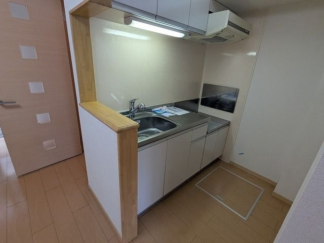 筑紫野市原田３丁目のアパートのキッチン