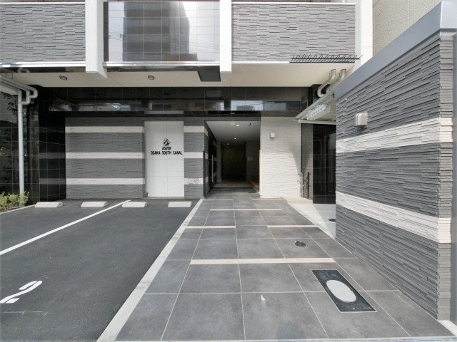 アスヴェル大阪サウスキャナルのエントランス