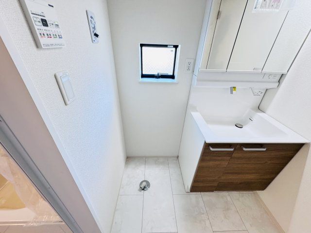 葛飾区東水元５丁目新築戸建【東水元小学校：5分】のランドリースペース|洗濯機置き場