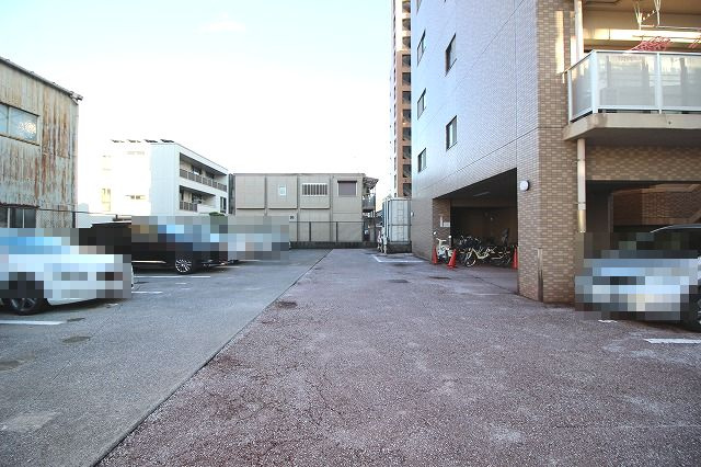 グランドール桜井の駐車場|駐車場があります