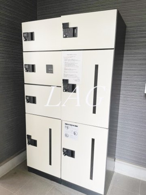 【その他共用部分】 | Brookdean | 宅配ボックスです。