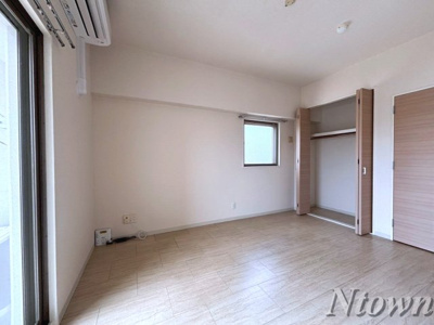 【居間・リビング】 | プライマル名古屋吹上 | こちらの居間で趣味の時間をお楽しみください