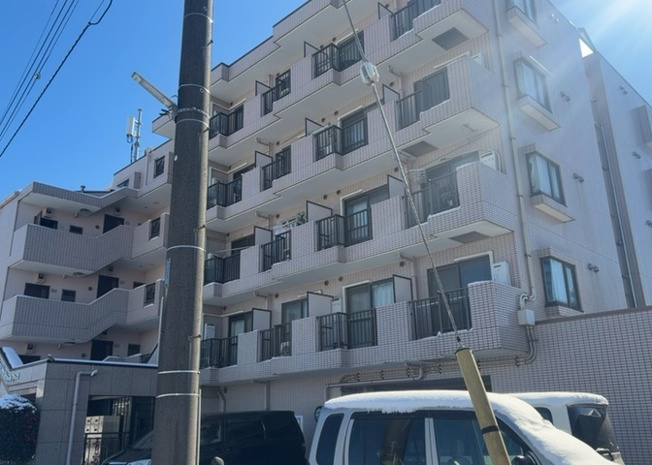 【外観】 | ライオンズマンション南橋本第２ | 景色重視でお家選ぶをするとスーパーが遠い！学校が遠い！など生活をするうえで利便性で困ることもあります。まず一度現地を見学する際に、周辺の施設などがあるかを確認し、暮らし始めた後のことを想像しましょう。