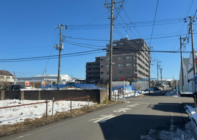 【展望】 | ライオンズマンション南橋本第２ | 眺望を気にして物件を探す場合、前面に建物が建っていないか現地で確認しましょう！前面に建物があると景色はもちろん、日当たりや風通しにも影響が出てきます。住んだ時のことを想像しながら現地見学をしましょう。