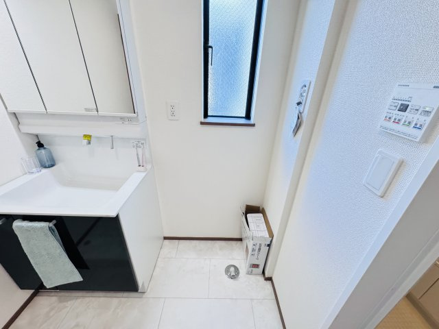 葛飾区東水元５丁目新築戸建【東水元小学校：5分】のランドリースペース|洗濯機置き場