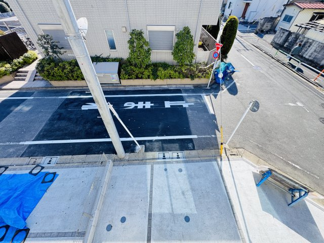 葛飾区東水元５丁目新築戸建【東水元小学校：5分】の展望|バルコニーより道路側眺望・南道路で日当たり良好♪