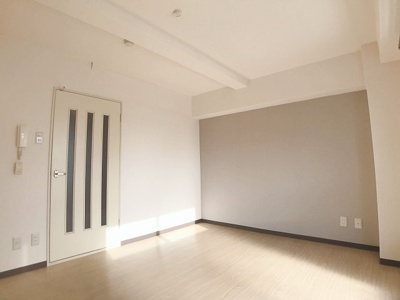 【居間・リビング】 | ラ・メゾン・ヴェール【名古屋市賃貸・エレベーター】